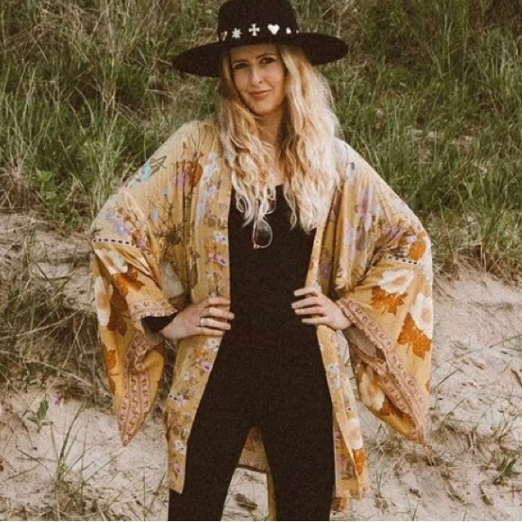 Bohemian Dahlia Floral Kimono Mini Dress - Picture 5 of 12